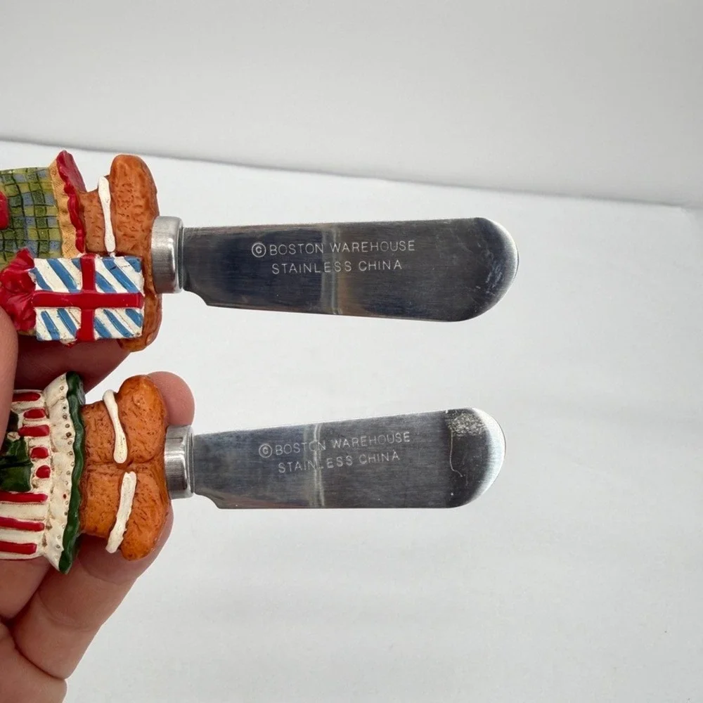 Boston Warehouse Cheese Spreaders Knives Christmas Snowman Gingerbread Set 4